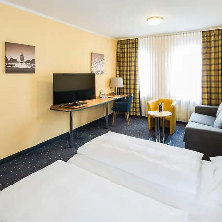 Central Hotel 3*
