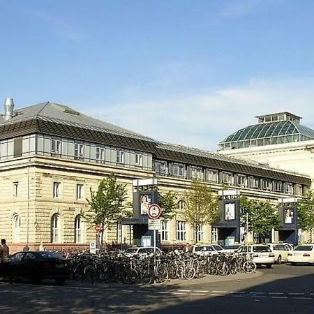Central Hotel 3* MHG