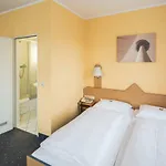 מלון Central Hotel מאנהיים