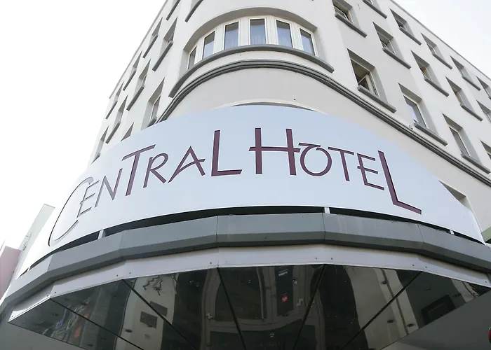 Central Hotel فندق 3*